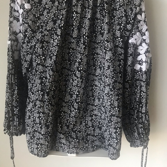 Lucky brand white and black blouse - Picture 3 of 5